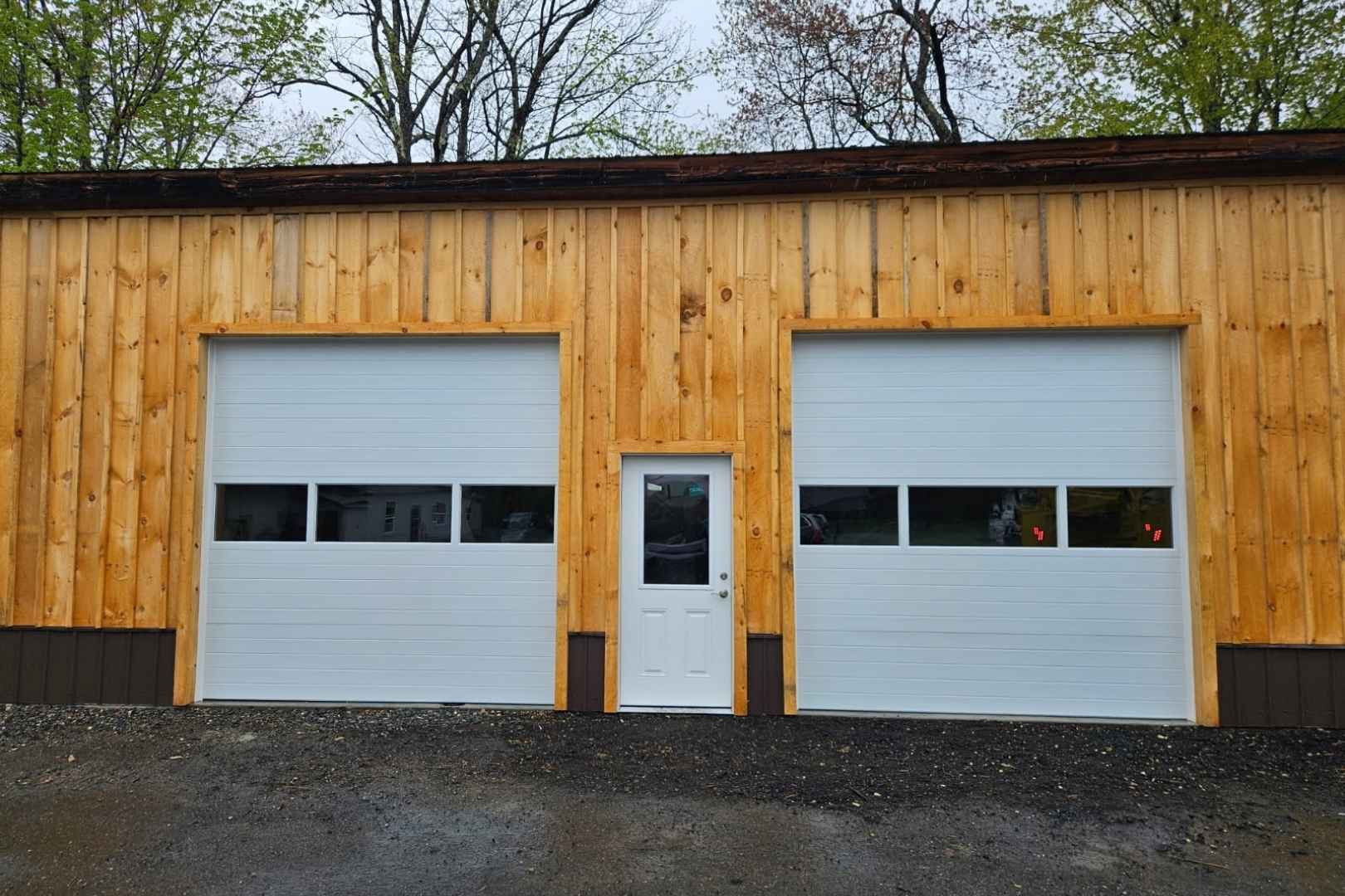 Your Guide to Commercial Garage Doors in West Dover, VT