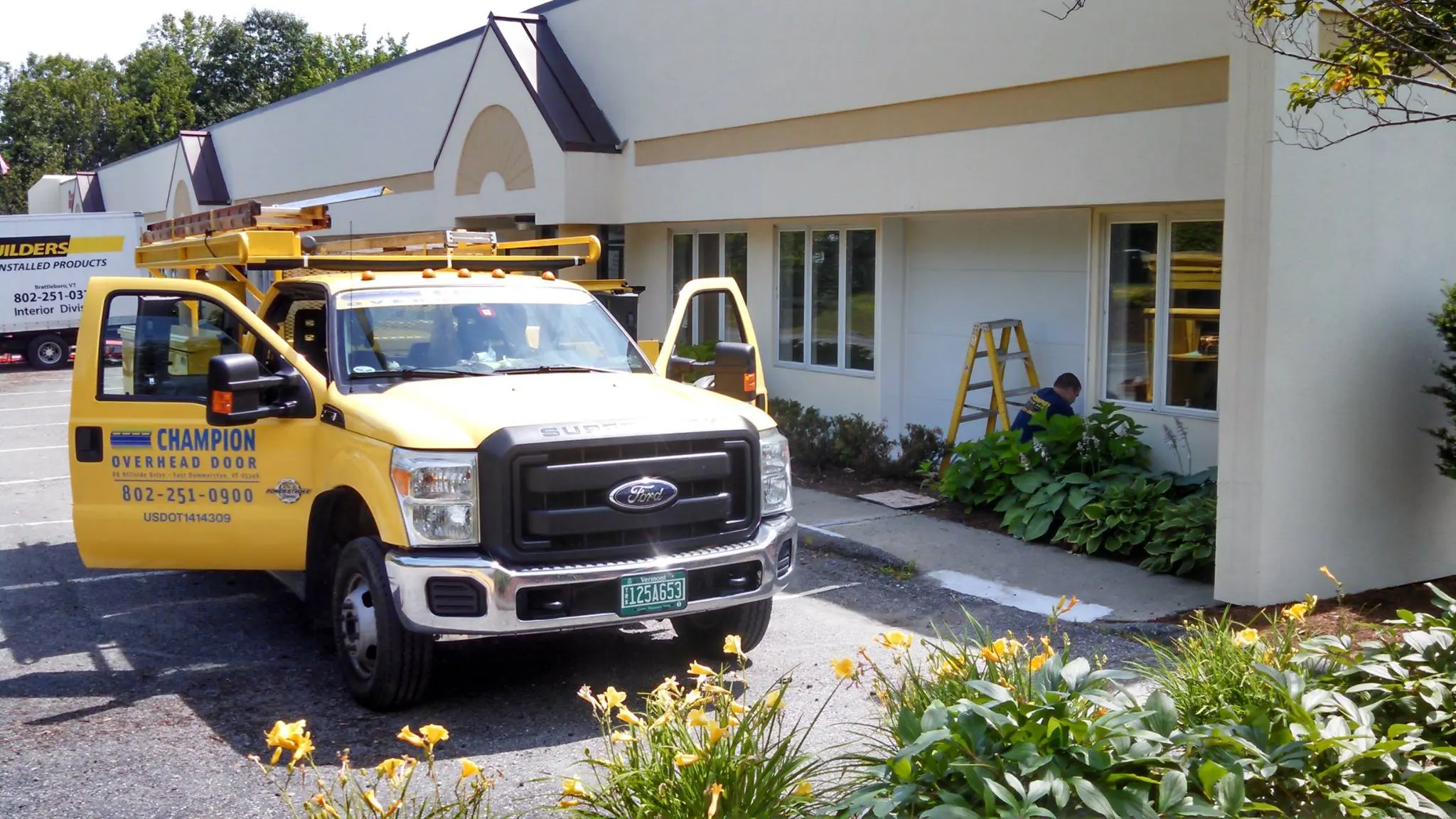 Garage door service