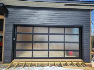 residential-garage-door-img-4